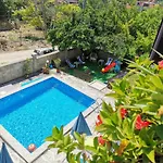 Pensión Holly Balchik