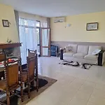 Pensión Holly Balchik