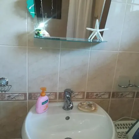 Holly Guest house *