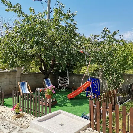 Holly * Balchik